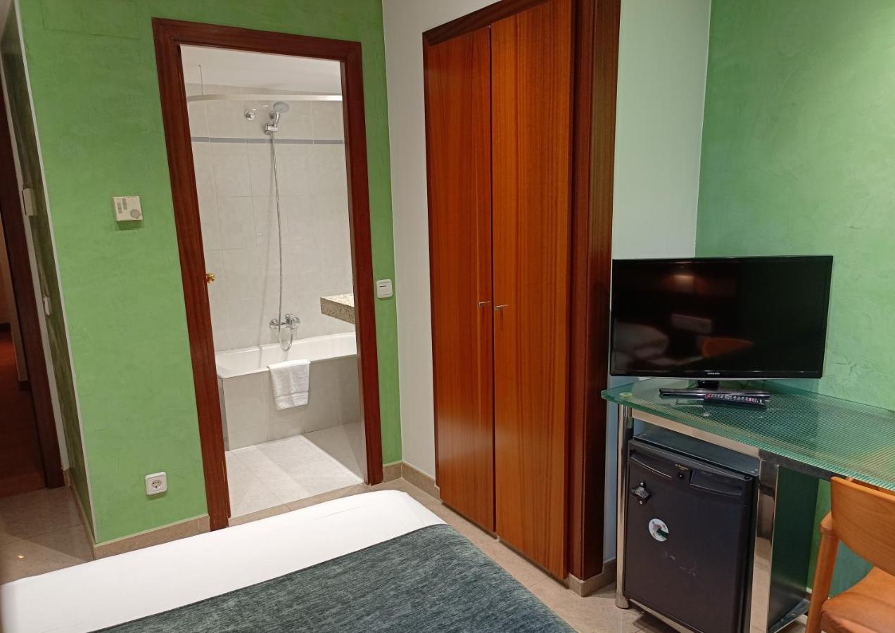 Hotel Iris Granollers Ngoại thất bức ảnh