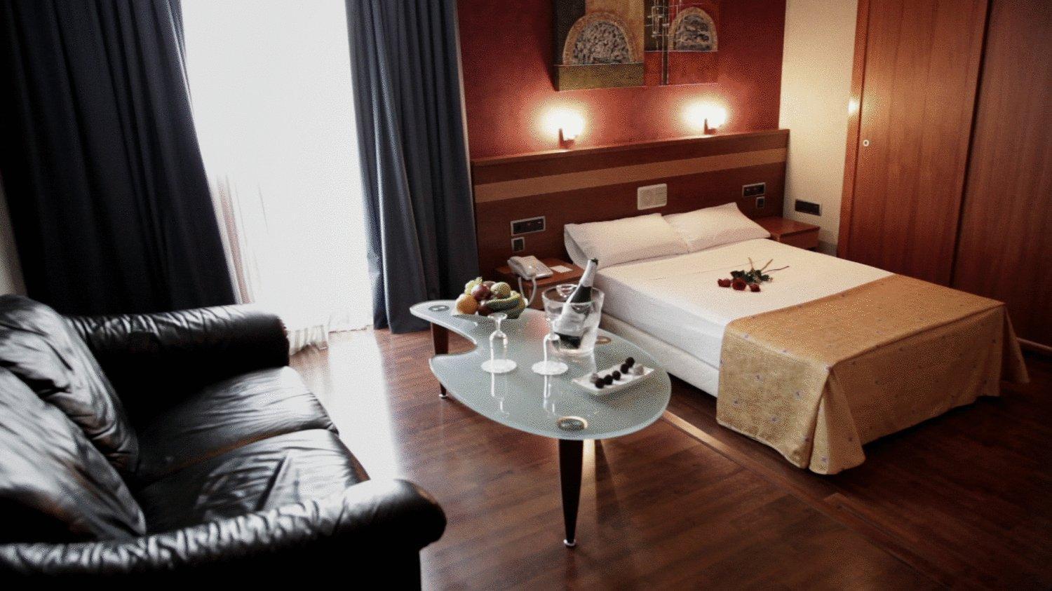 Hotel Iris Granollers Ngoại thất bức ảnh
